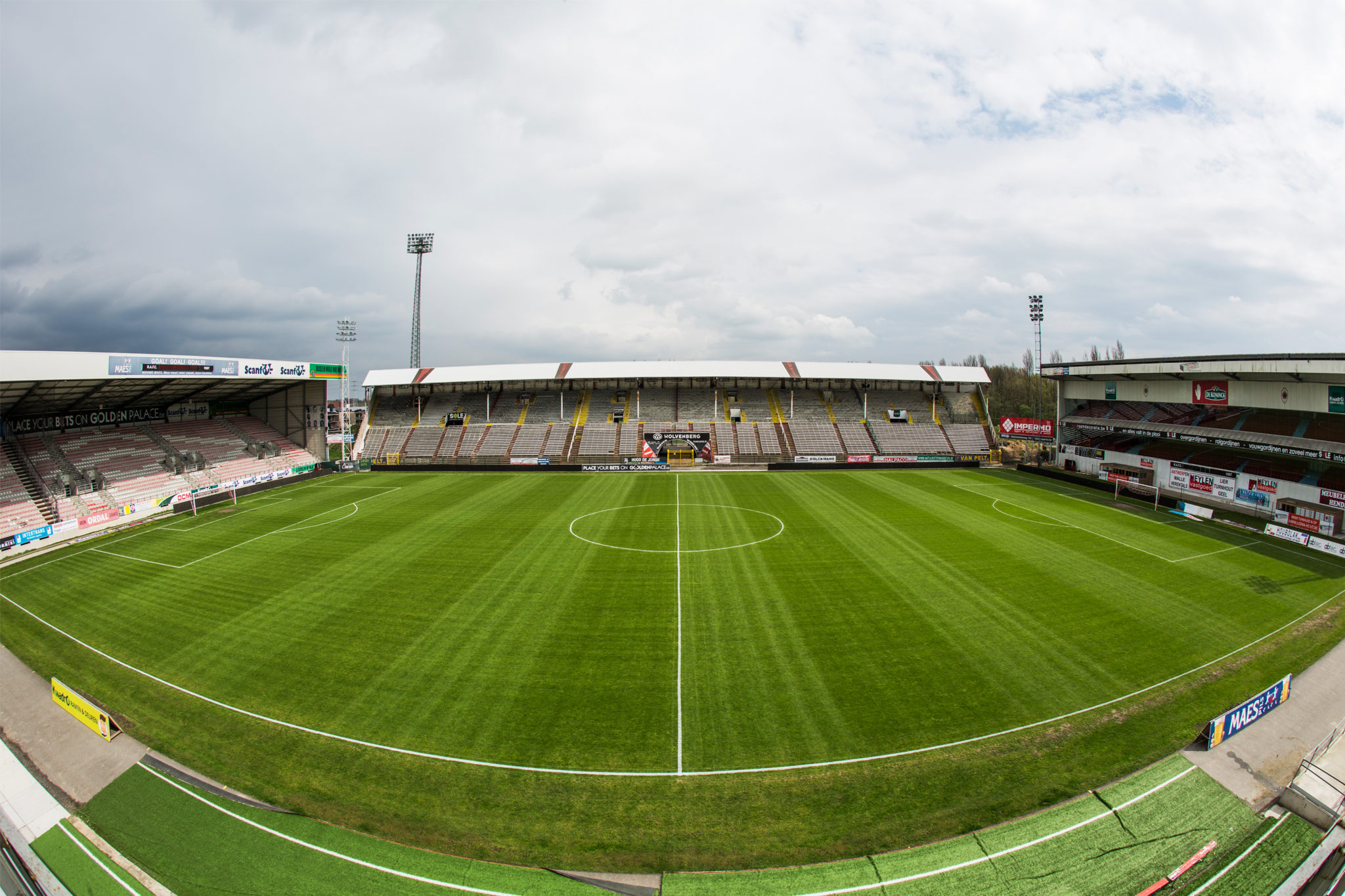 Royal Antwerp Football Club - Pioneer Pro Audio